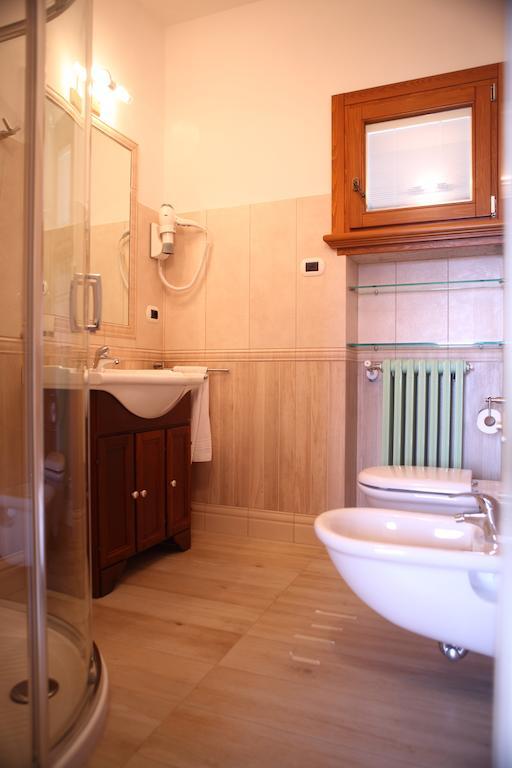 Sweet Appartment Di Guido Песк'єра-дель-Гарда Номер фото