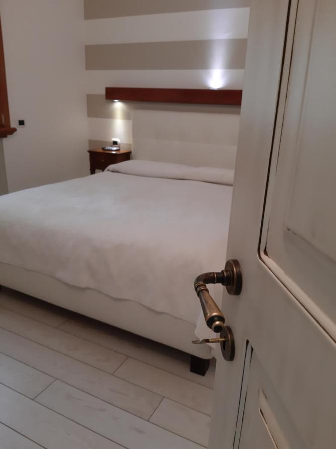 Sweet Appartment Di Guido Песк'єра-дель-Гарда Екстер'єр фото