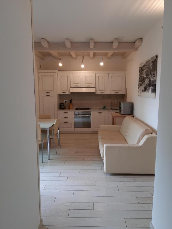 Sweet Appartment Di Guido Песк'єра-дель-Гарда Екстер'єр фото